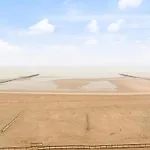 In Near The Pier شقة