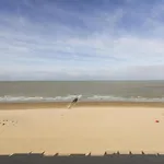 In Near The Pier Apartment *